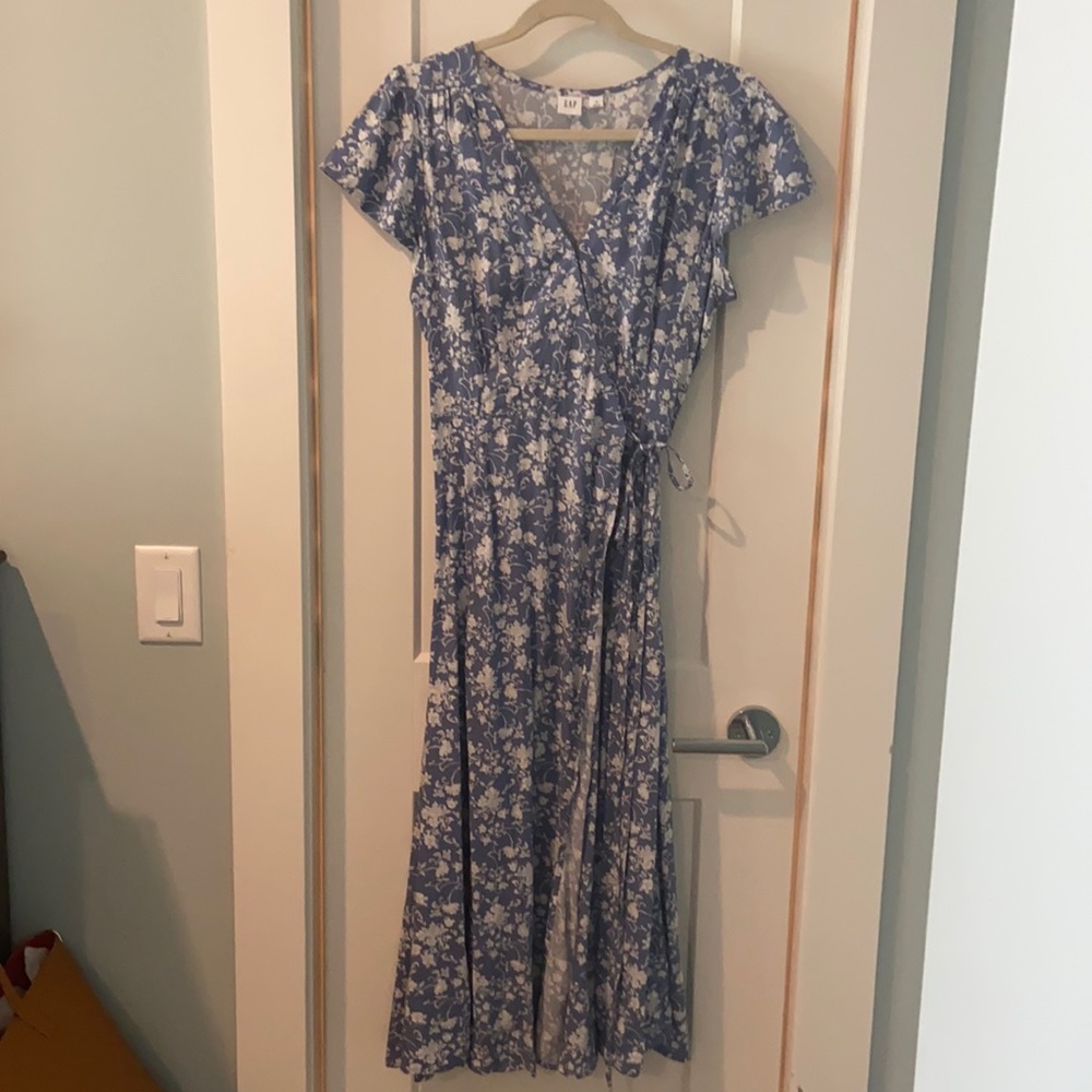 GAP Wrap Dress EUC